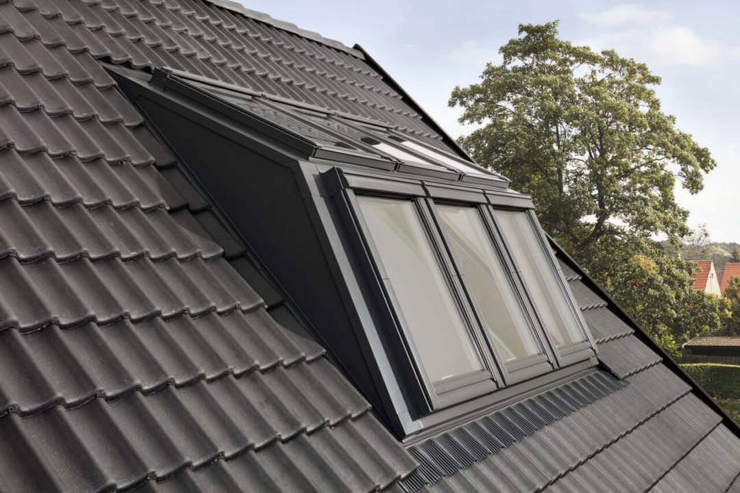 VELUX Kombi-Aufkeilrahmen neben- und übereinander Ziegel hoch EBW-EBWMK062022BKM VELUX Kombi-Aufkeilrahmen neben- und übereinander Ziegel hoch EBW-EBWMK062022BKM